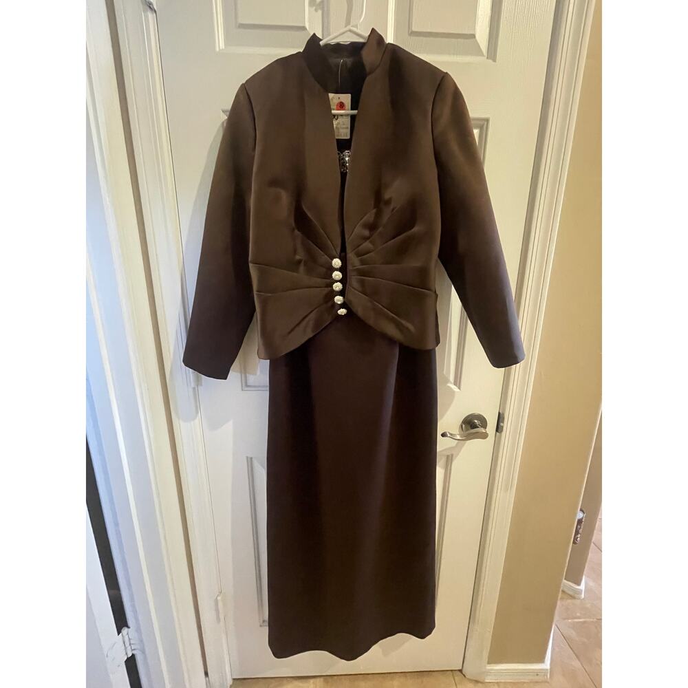 Caterina Collection Two-Piece Formal Gown Set – Size 8